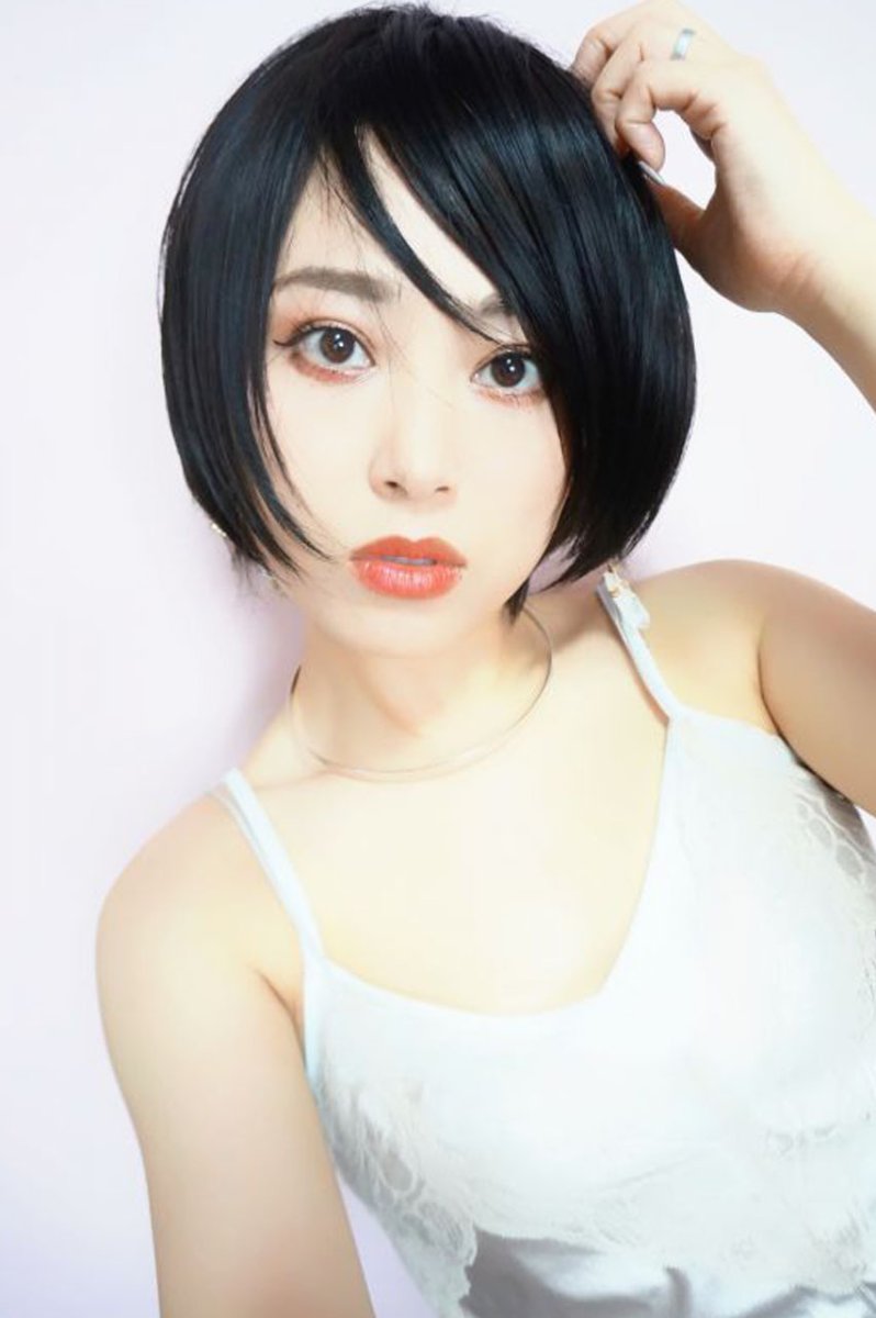 画像7: 《Sサイズ展開有》大人可愛い✩美フォルムレイヤーショートボブ【ブラック】　 (7)