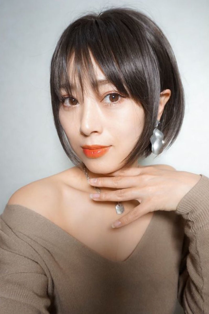画像13: パーフェクト万能シルエットショートボブ【002R】 (13)