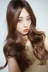 画像13: 専用ページ：ふかし加工☆ヌーディカジュアルウェーブロング【根元黒染め×マロンブラウン】 (13)