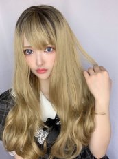 画像6: 【SALE】I型つむじ☆斜め分けランダムゆる巻きウェーブロング【根元黒mix×ミルクティゴールド】　 (6)