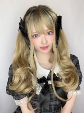 画像7: 【SALE】I型つむじ☆斜め分けランダムゆる巻きウェーブロング【根元黒mix×ミルクティゴールド】　 (7)