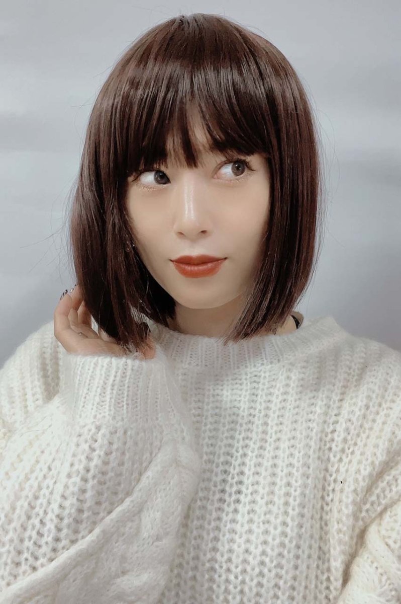 画像2: 《Sサイズ展開有》ぱっつん前髪☆シンプルベーシックボブ【ダークチェリー】 (2)