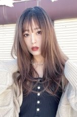 画像12: 《Sサイズ展開あり》極薄ふかし加工✩シースルーバング☆小顔レイヤーエアリーロング【根元黒染め×マロンブラウン】 (12)