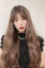 画像11: I型つむじ☆斜め分けランダムゆる巻きウェーブロング【根元黒mix×マロンブラウン】　 (11)