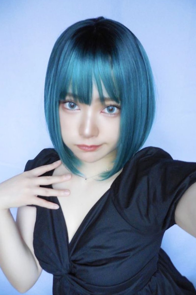 画像3: 【SALE】シースルーバング☆前下がりクラシカルボブ【根元黒染め×エメラルドグリーン】 (3)