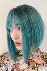 画像10: 【SALE】シースルーバング☆前下がりクラシカルボブ【根元黒染め×エメラルドグリーン】 (10)
