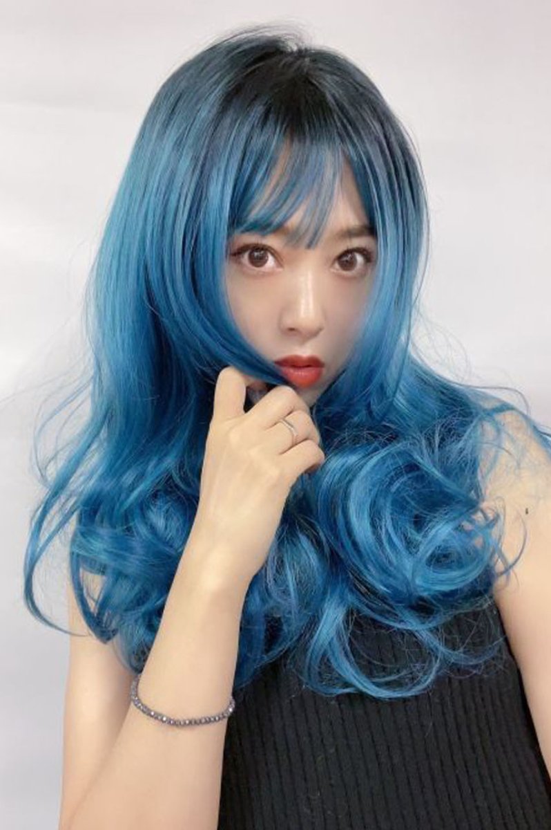 画像17: 《SALE》ふかし加工☆オルチャン風シースルーバングフェミニンカールロング【根元黒染め×ピーコック・グリーン×マゼラン・ブルー】 (17)