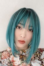 画像9: 【SALE】シースルーバング☆前下がりクラシカルボブ【根元黒染め×エメラルドグリーン】 (9)