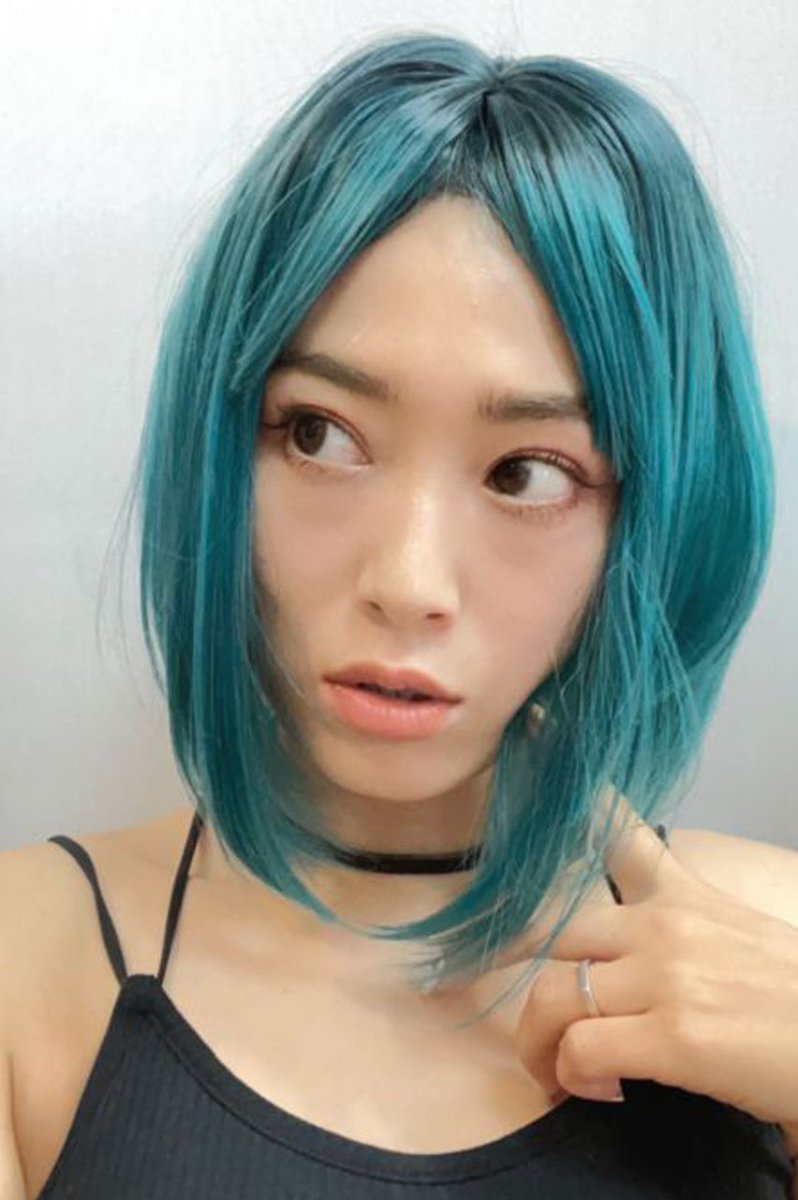 画像19: 【SALE】シースルーバング☆前下がりクラシカルボブ【根元黒染め×エメラルドグリーン】 (19)