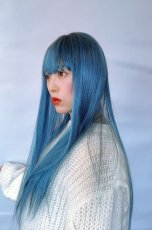 画像12: 【SALE】幅広つむじ☆ぱっつん前髪ブラントカットストレートロング【根元ブラックmix×ピーコック・グリーン×マゼラン・ブルー】　　 (12)