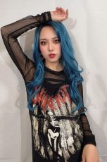 画像10: 【SALE】ふかし加工☆ヌーディカジュアルウェーブロング【根元黒染め×ピーコック・グリーン×マゼラン・ブルー】 (10)