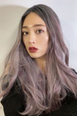 画像10: 【SALE】front lace wig☆ジェンダーレスウェーブロング【根元黒染め×ラベンダー×ピンクmix】 (10)
