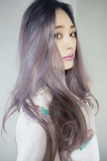 画像17: 【SALE】front lace wig☆ジェンダーレスウェーブロング【根元黒染め×ラベンダー×ピンクmix】 (17)