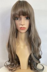 画像13: 【SALE】眉上バング☆姫カット☆ロリータゆるウェーブロング【スモーキーグレージュ×インナーカラーブルー＆ピンク】 (13)