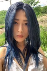 画像2: 【SALE】幅広I型つむじ☆クールレイヤーストレートセミロング【根元黒染め×ブードゥーブルー】 (2)