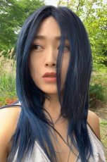 画像8: 【SALE】幅広I型つむじ☆クールレイヤーストレートセミロング【根元黒染め×ブードゥーブルー】 (8)