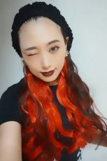 画像1: 《税抜き6900円お買い上げのお客様プレゼント》襟足ウィッグ☆グラデーション2トーンゆるカールロング【全２色】 (1)