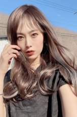 画像12: 【SALE】ふかし加工☆フリンジバング＆サイドインナーカラーゆるカールロング【002R×インナーカラープラチナゴールド】 (12)