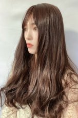 画像13: I型つむじ☆斜め分けランダムゆる巻きウェーブロング【ビターチョコブラウン】　 (13)