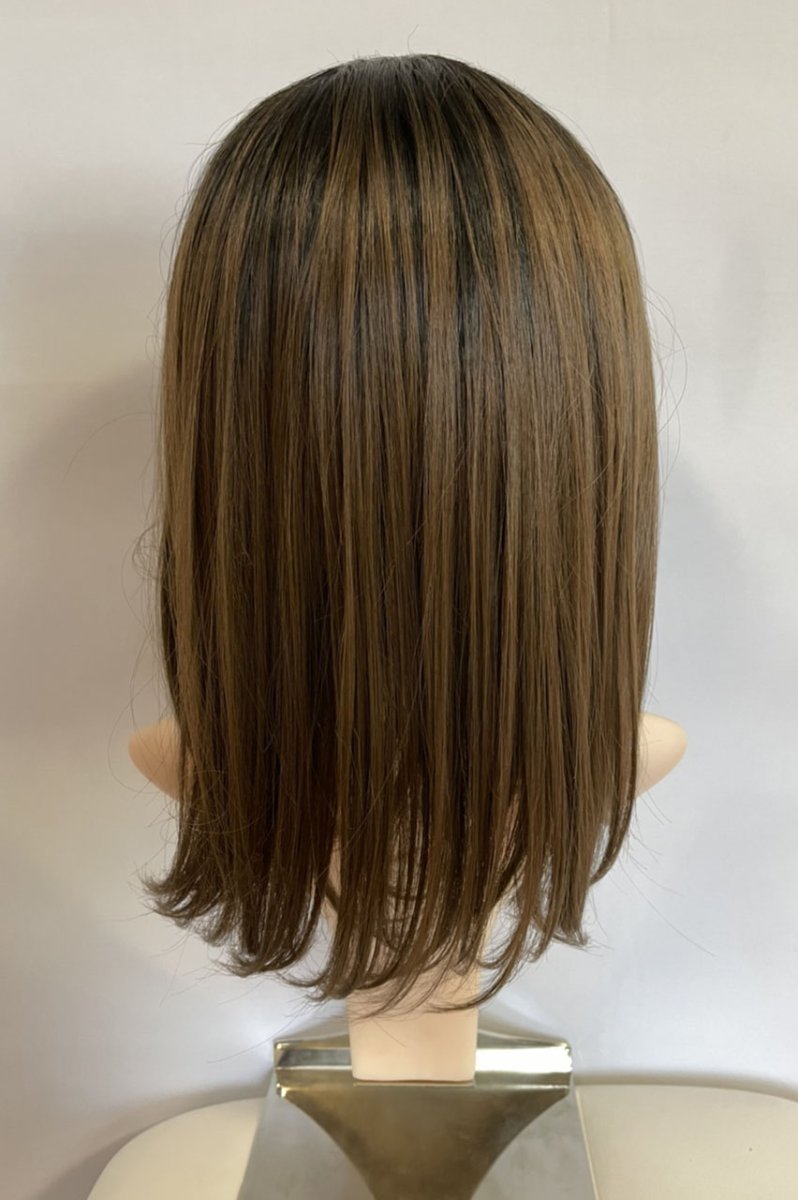 画像18: front lace wig☆エアリーバングCカールロブ【根元黒染め×キャラメルベージュ】 (18)