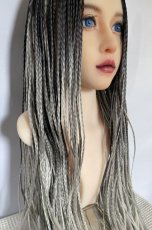 画像4: ☆センター分け☆ブレイズ編みスーパーストレートウィッグ【ブラック×スチールグレイ】 (4)