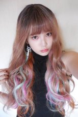 画像2: 【SALE】モテふわウェーブロング【ライトブラウンベースレインボーカラー】　 (2)