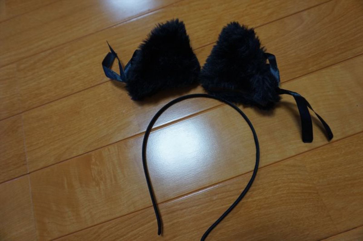 画像11: ≪廃盤特価≫萌え猫変身4点セット☆鈴付き猫耳カチューシャ＆肉球グローブ＆しっぽセット＆鈴付き首輪 (11)