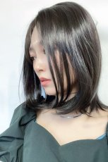 画像9: front lace wig☆エアリーバングCカールロブ【アッシュブラック】 (9)