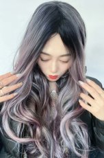 画像10: 【SALE】幅広つむじ☆産毛付き☆抜け感大人グラムウェーブロング【根元黒染め×ラベンダー×ダークグレー】 (10)