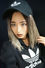 画像9: I　型つむじ☆センター分け☆ブレイズ編みミディ【根元黒染め×プラチナゴールド】 (9)