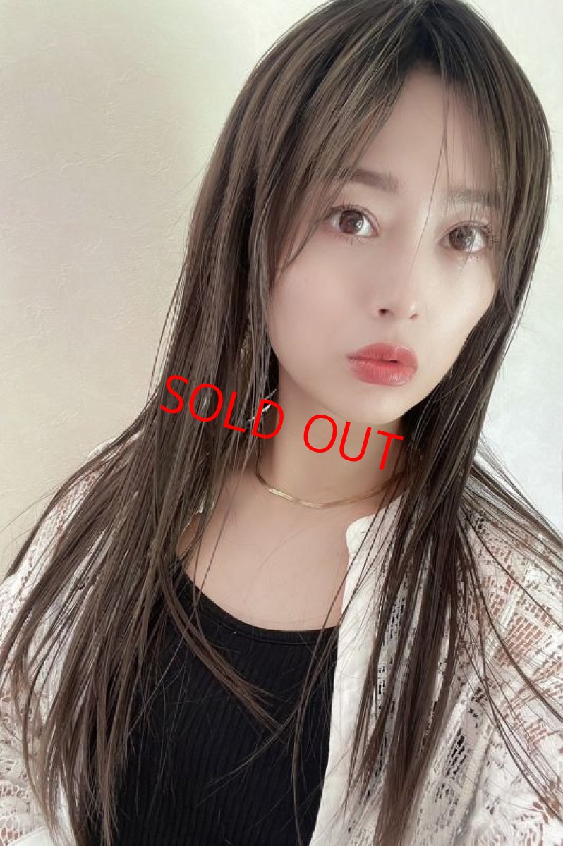 画像4: wideskinフェイスレイヤーカットロング【根元黒染め×フォギーグレージュ】  (4)