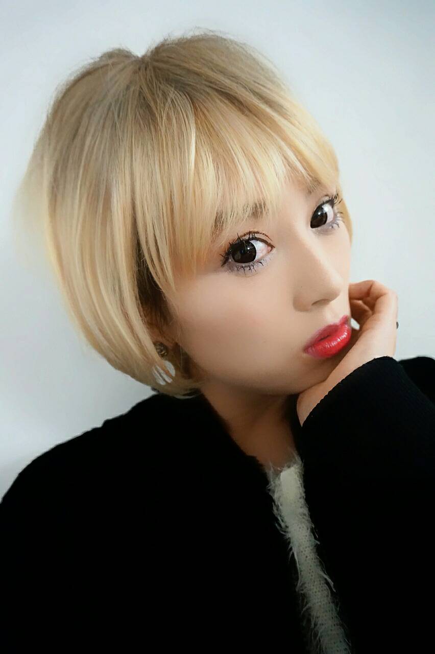 廃盤完売商品 つむじレース手植え製法 ふんわり前下がり小顔ショートボブ 根元黒mixミルクティーゴールド Sugar Cranz