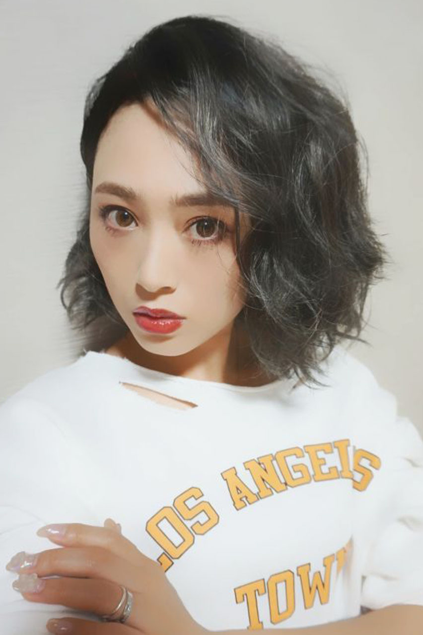 外国人風エアリーなウェーブボブがwigで叶う Sugarcranzのwigは可愛いカラーグラデーションも豊富 外国人風エアリーなウェーブボブがwigで叶う Sugarcranzのwigは可愛いカラーグラデーションも豊富