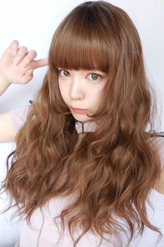姫カットで小顔効果抜群なヘアスタイル デザイン 高品質なウィッグはsugarcranzで 姫カットで小顔効果抜群なヘアスタイル デザイン 高品質なウィッグはsugarcranzで